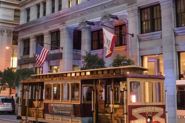 California Street Cable Car in front of Merchants Exchange